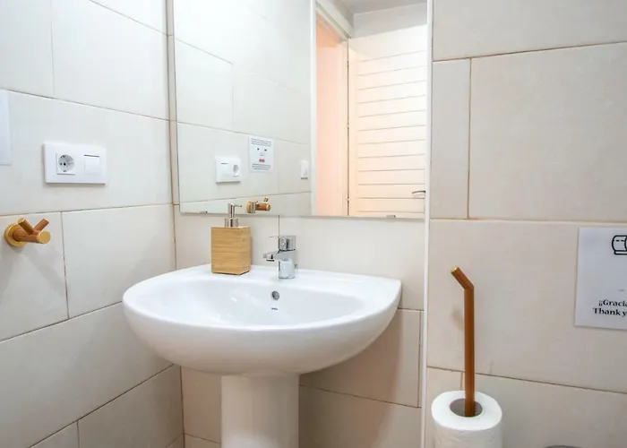 Albatro's * Καντίζ